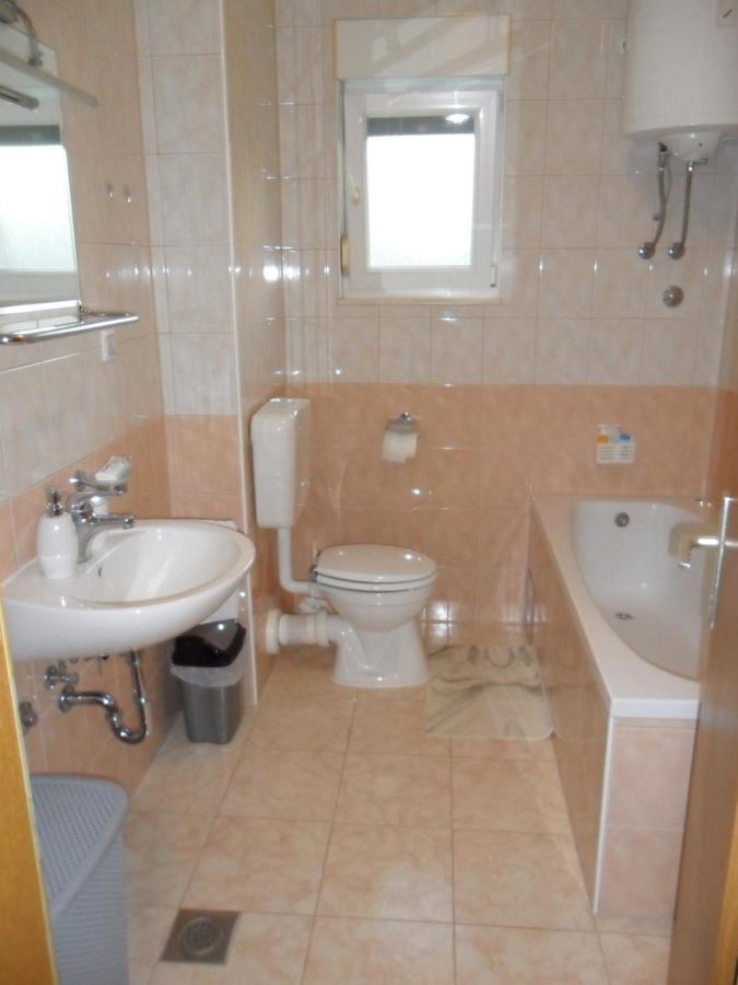 Apartman Ljubica Трогир Екстериор снимка